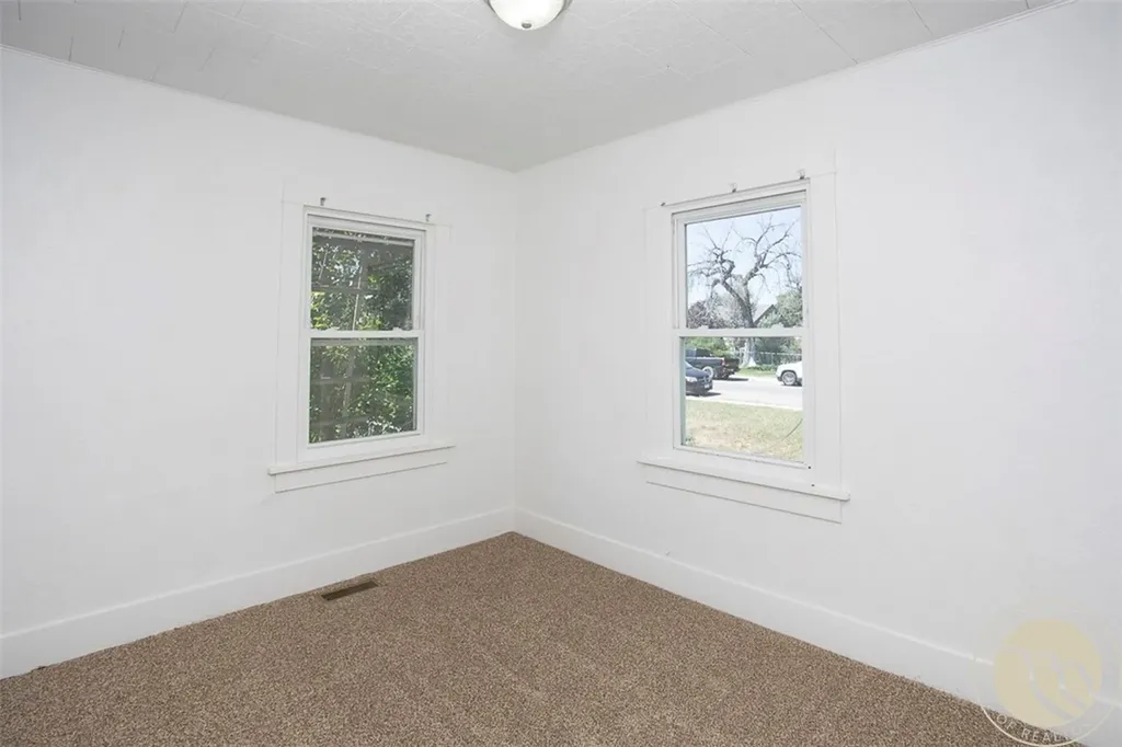 721 N Cody Avenue Hardin MT 59034