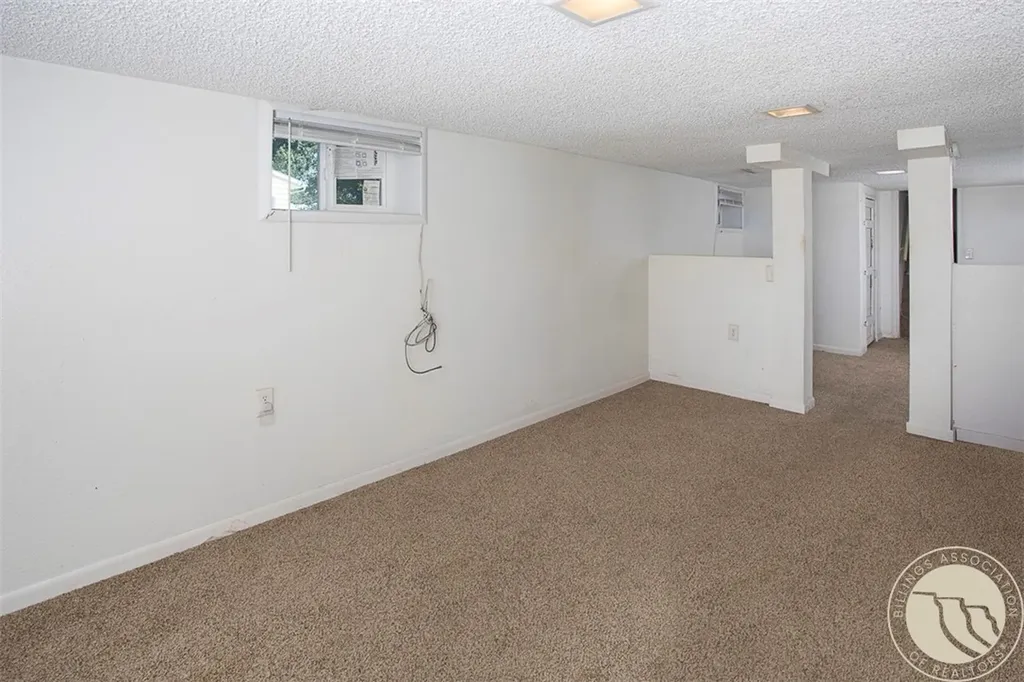 721 N Cody Avenue Hardin MT 59034