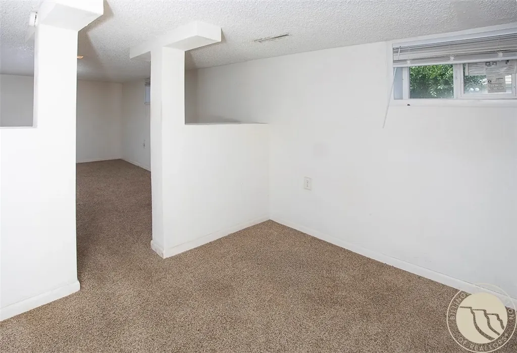 721 N Cody Avenue Hardin MT 59034