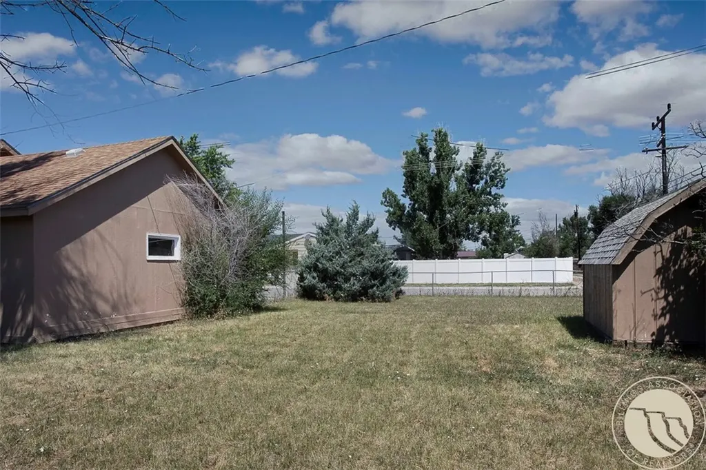721 N Cody Avenue Hardin MT 59034