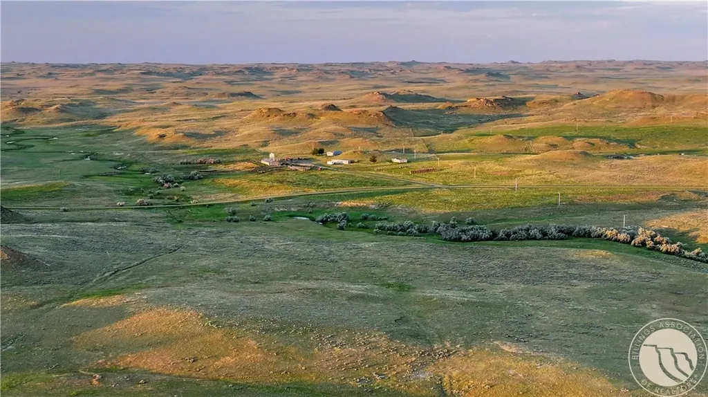 1287 W Little Dry Road Miles City MT 59322