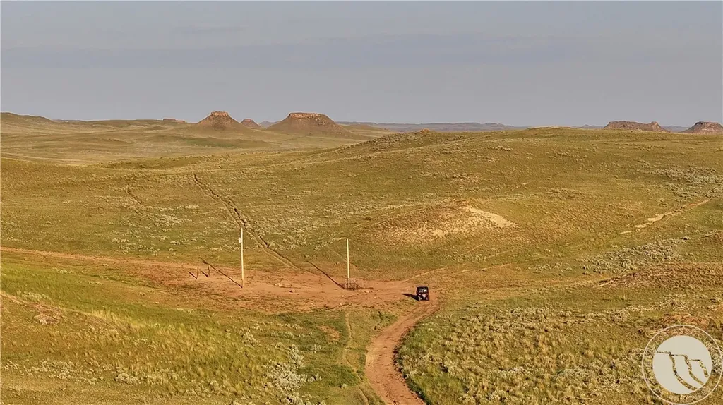 1287 W Little Dry Road Miles City MT 59322