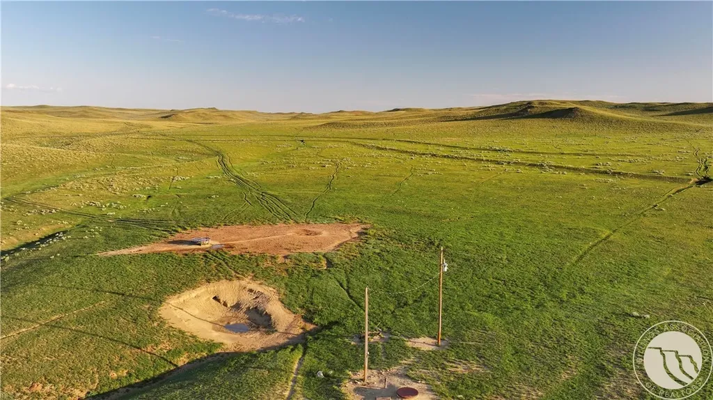 1287 W Little Dry Road Miles City MT 59322