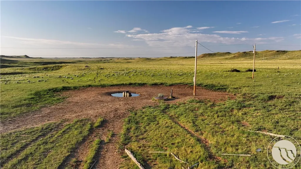 1287 W Little Dry Road Miles City MT 59322