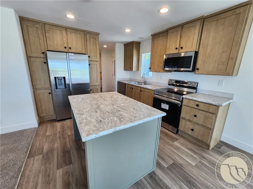 3418 High Noon Shepherd MT 59079