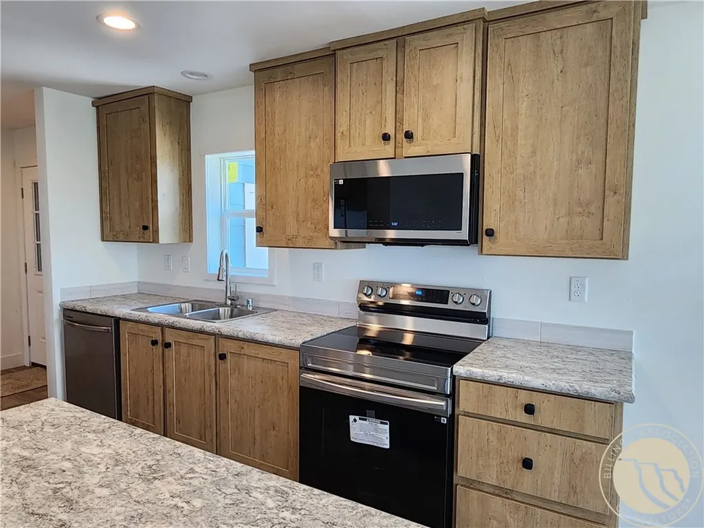 3418 High Noon Shepherd MT 59079