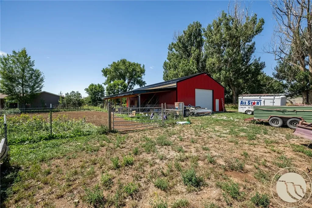 24 S Swan Lane Fromberg MT 59059