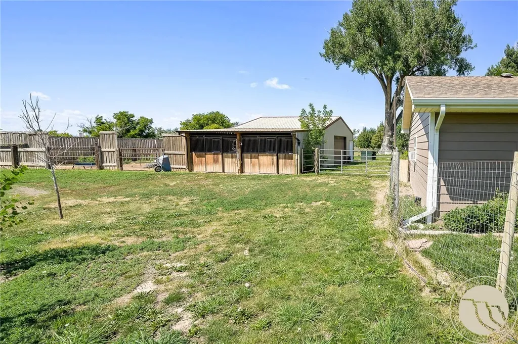 24 S Swan Lane Fromberg MT 59059