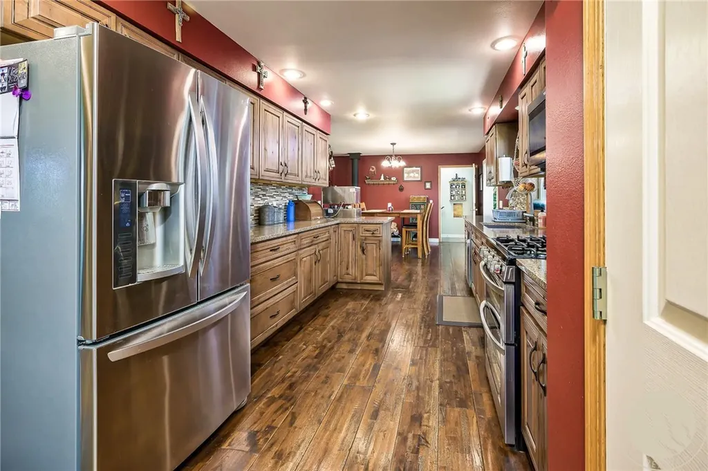 24 S Swan Lane Fromberg MT 59059