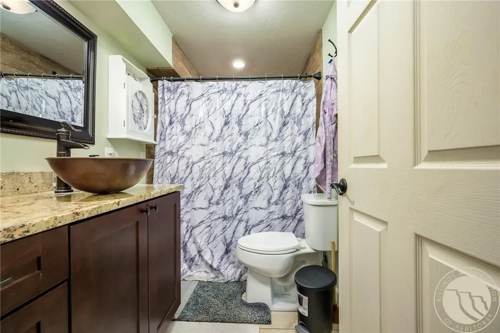 24 S Swan Lane Fromberg MT 59059