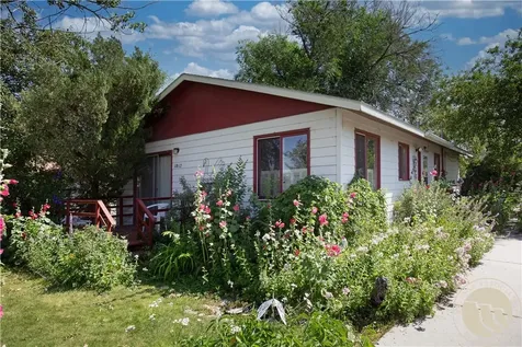 1017 N Crawford Avenue Hardin MT 59034