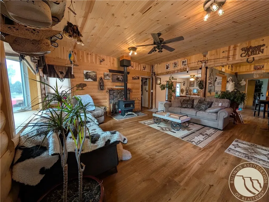 327 2nd Avenue W Culbertson MT 59218