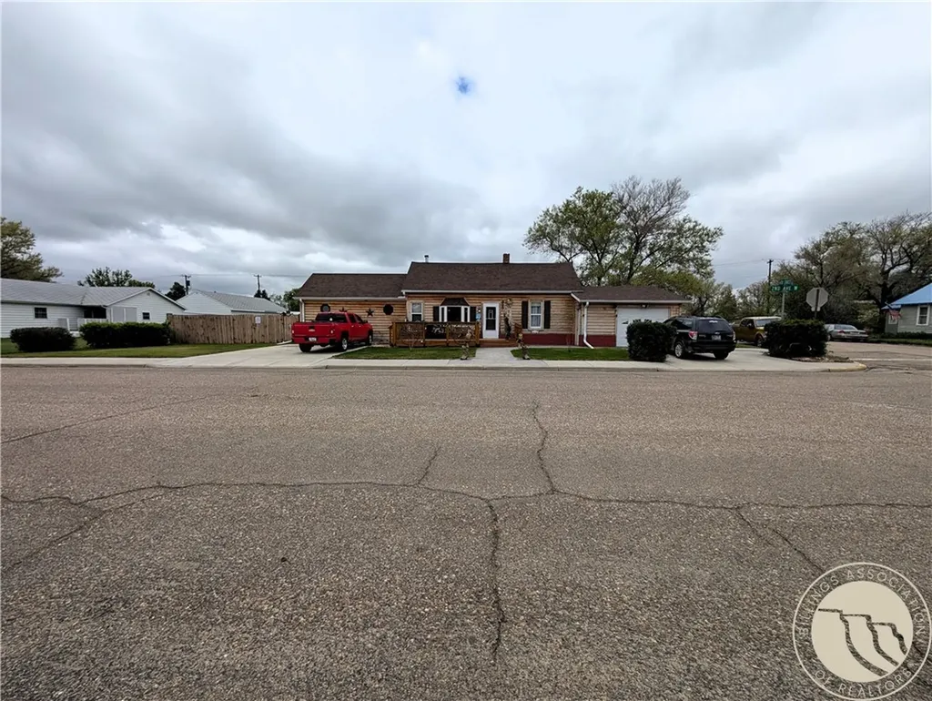 327 2nd Avenue W Culbertson MT 59218