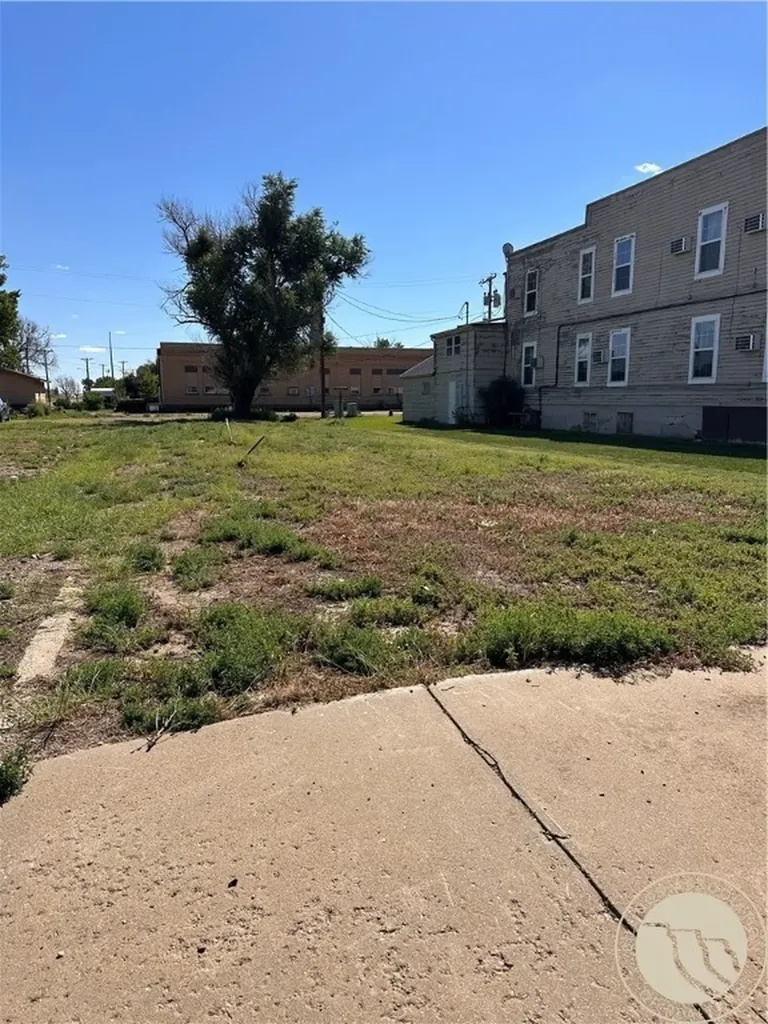 10 S 1st Street E Baker MT 59313