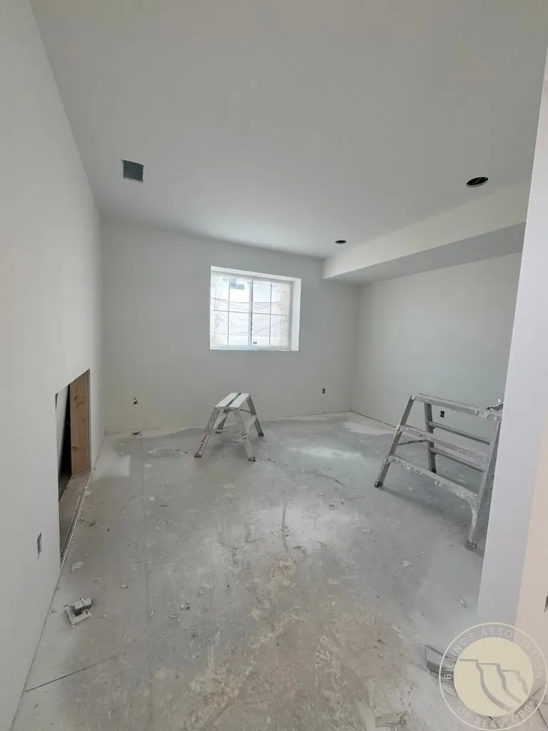 7419 Vernetti Lane Billings MT 59106