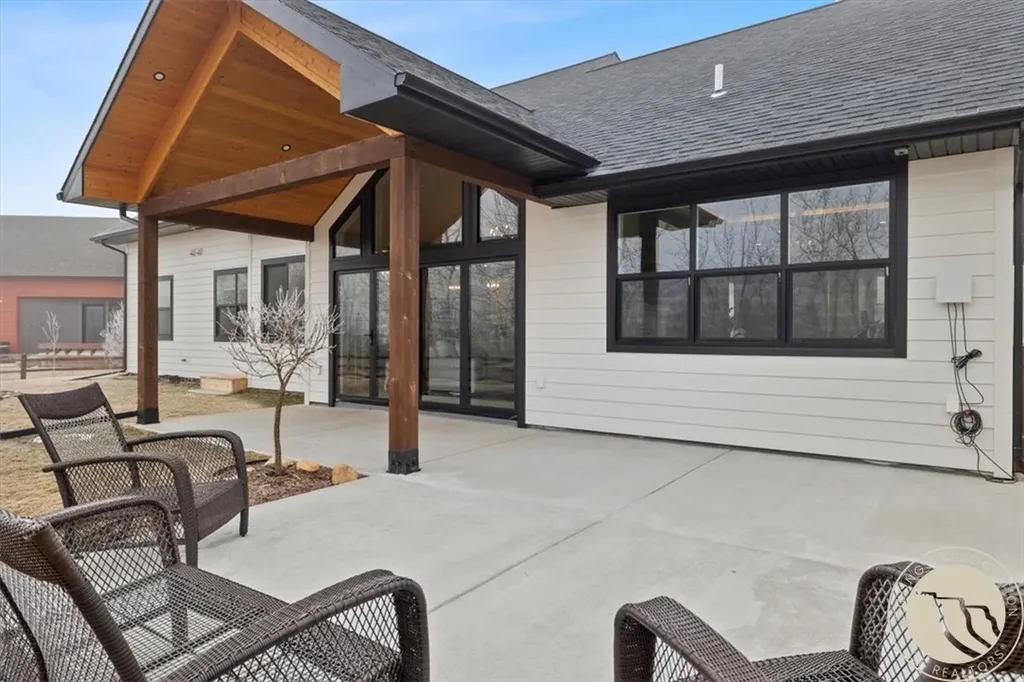 1240 Lazy M Circle Red Lodge MT 59068