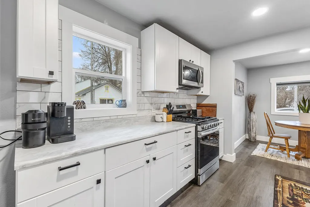 17 Second Avenue Fromberg MT 59029