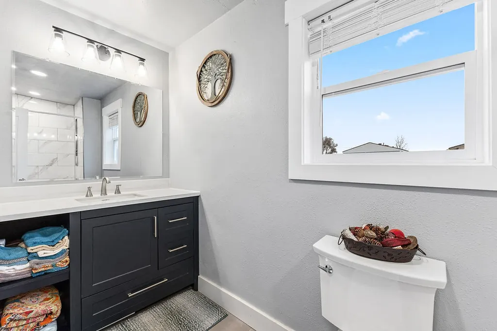 17 Second Avenue Fromberg MT 59029