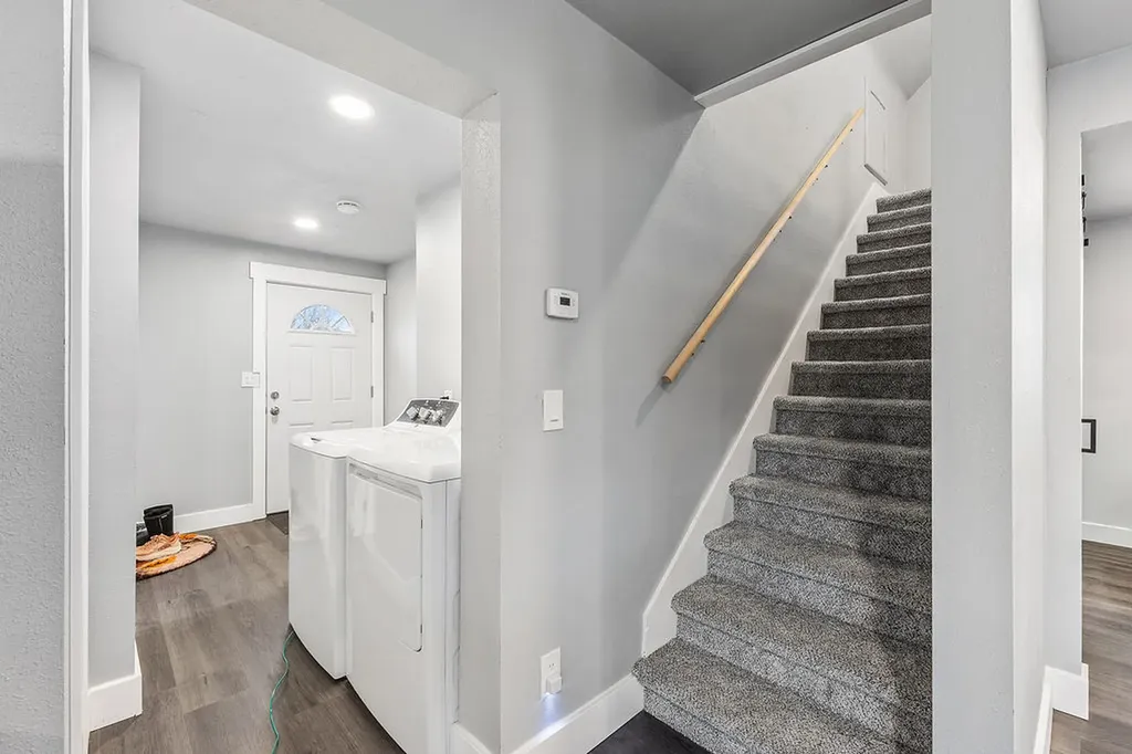 17 Second Avenue Fromberg MT 59029