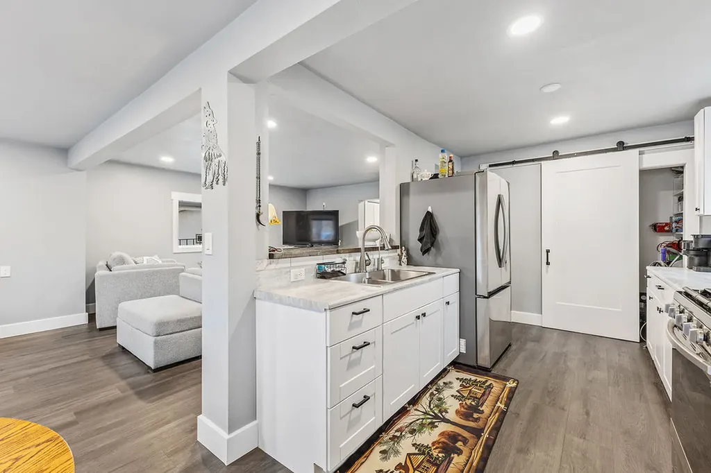 17 Second Avenue Fromberg MT 59029