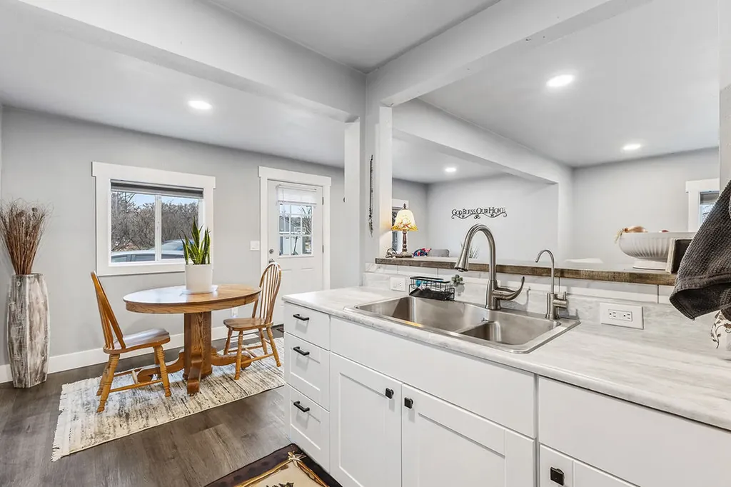 17 Second Avenue Fromberg MT 59029