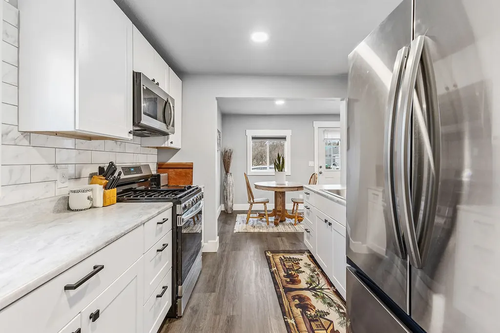 17 Second Avenue Fromberg MT 59029