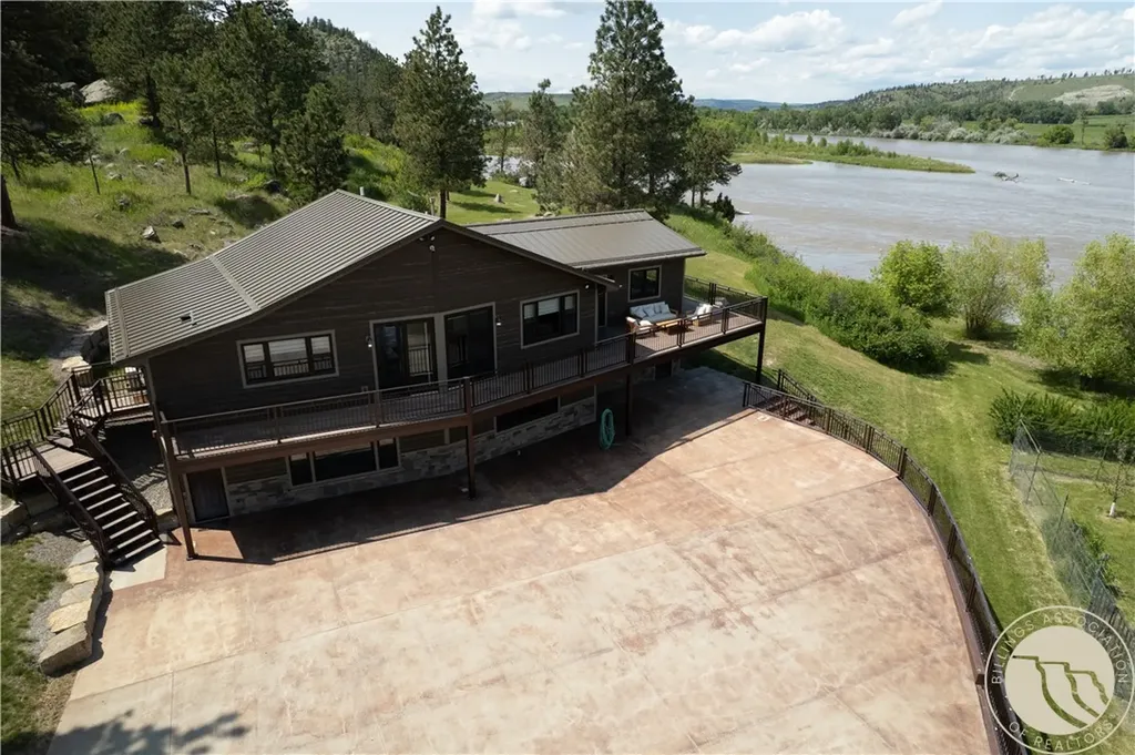 49 Gateway Drive Columbus MT 59019