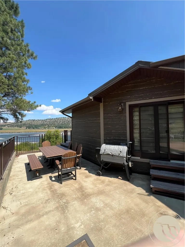 49 Gateway Drive Columbus MT 59019