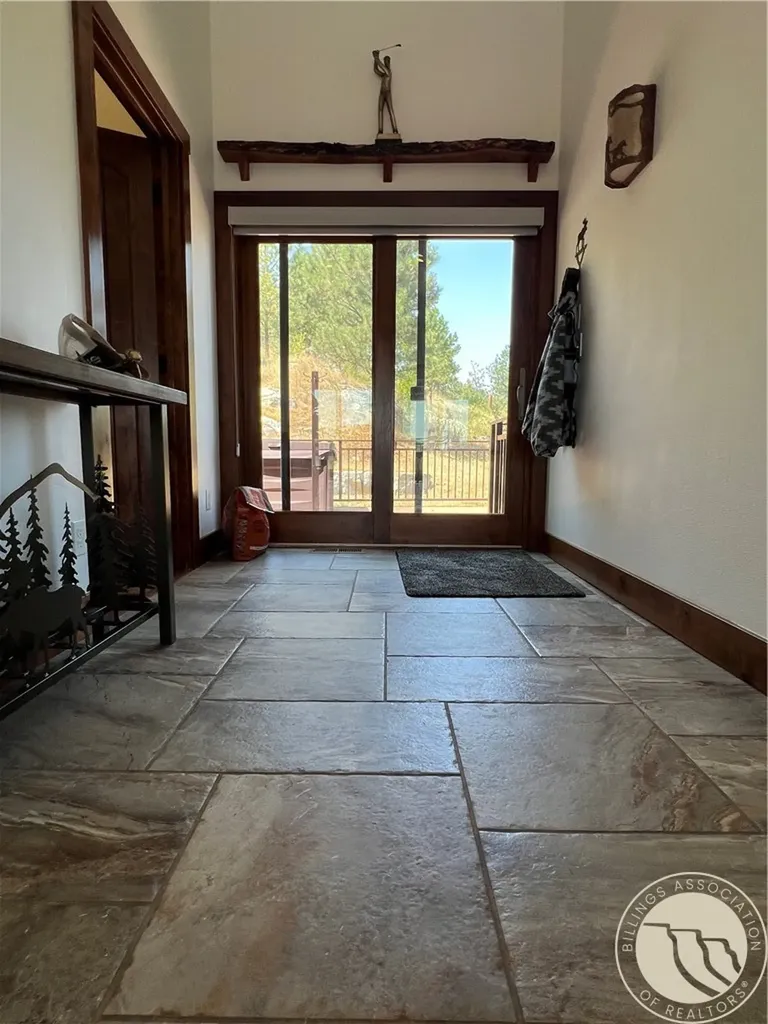 49 Gateway Drive Columbus MT 59019