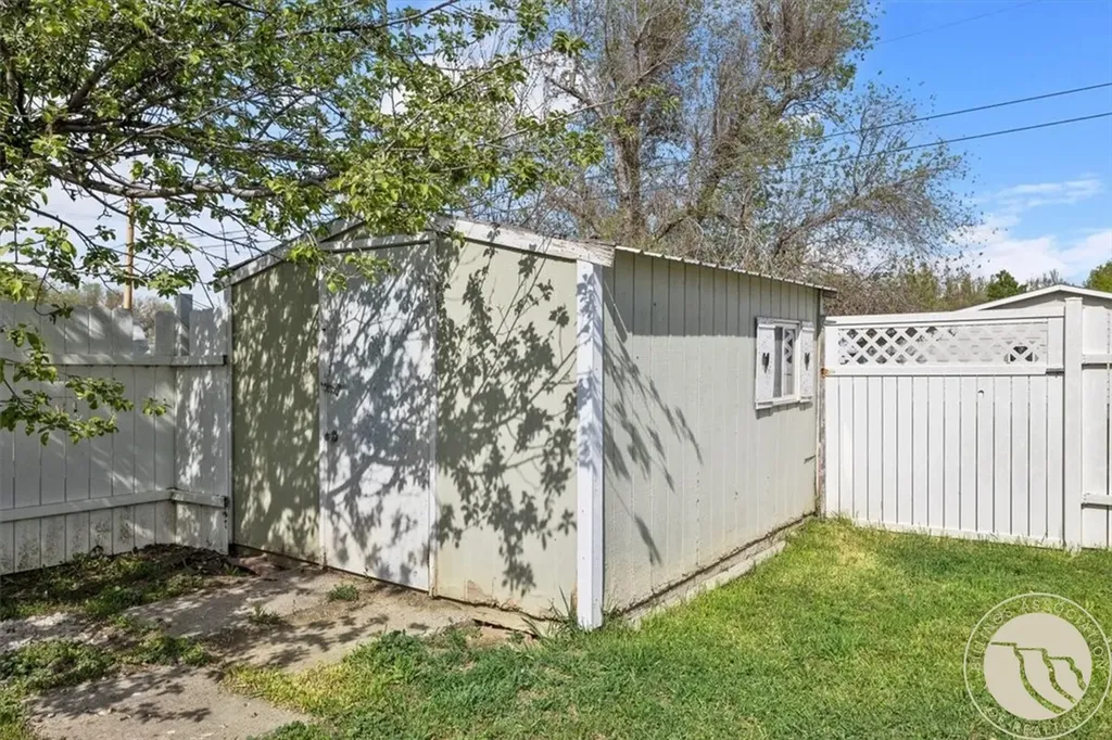 2453 2nd Street Worden MT 59088