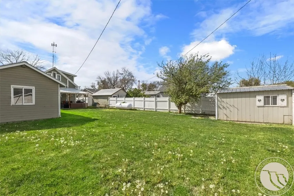 2453 2nd Street Worden MT 59088