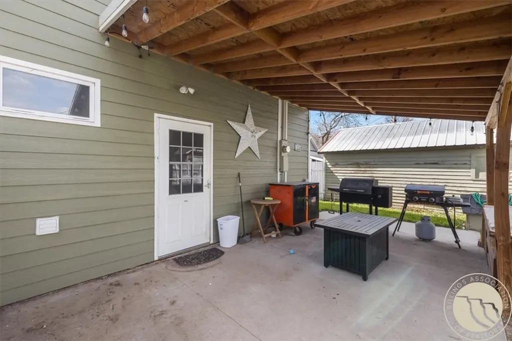 2453 2nd Street Worden MT 59088