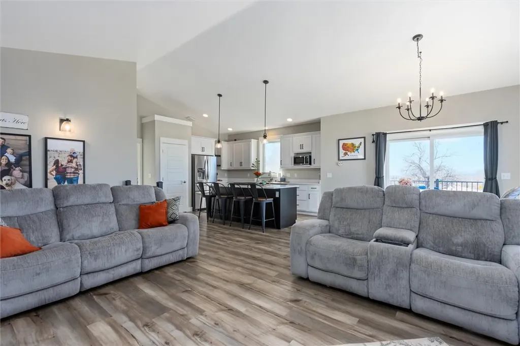 4960 Whisper Way Billings MT 59106