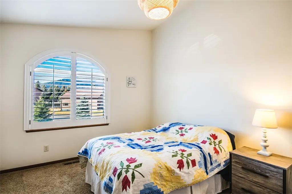 16 Pine Drive Red Lodge MT 59068