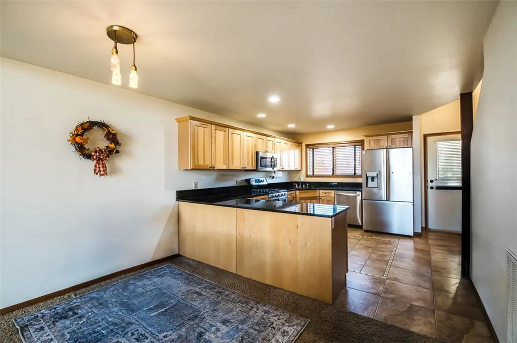16 Pine Drive Red Lodge MT 59068