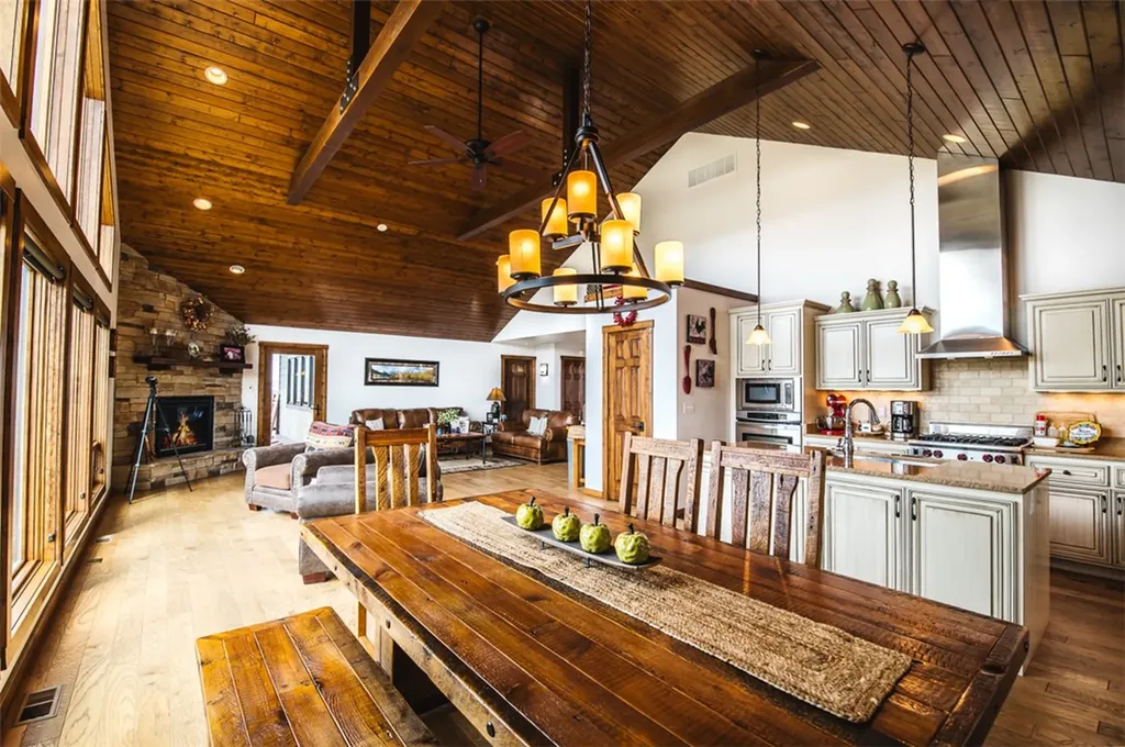43 Horseshoe Trail Roberts MT 59070
