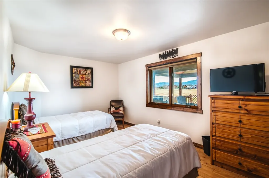 43 Horseshoe Trail Roberts MT 59070