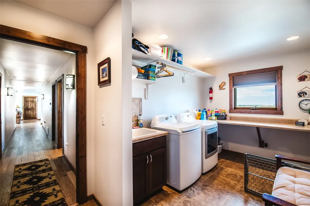 43 Horseshoe Trail Roberts MT 59070