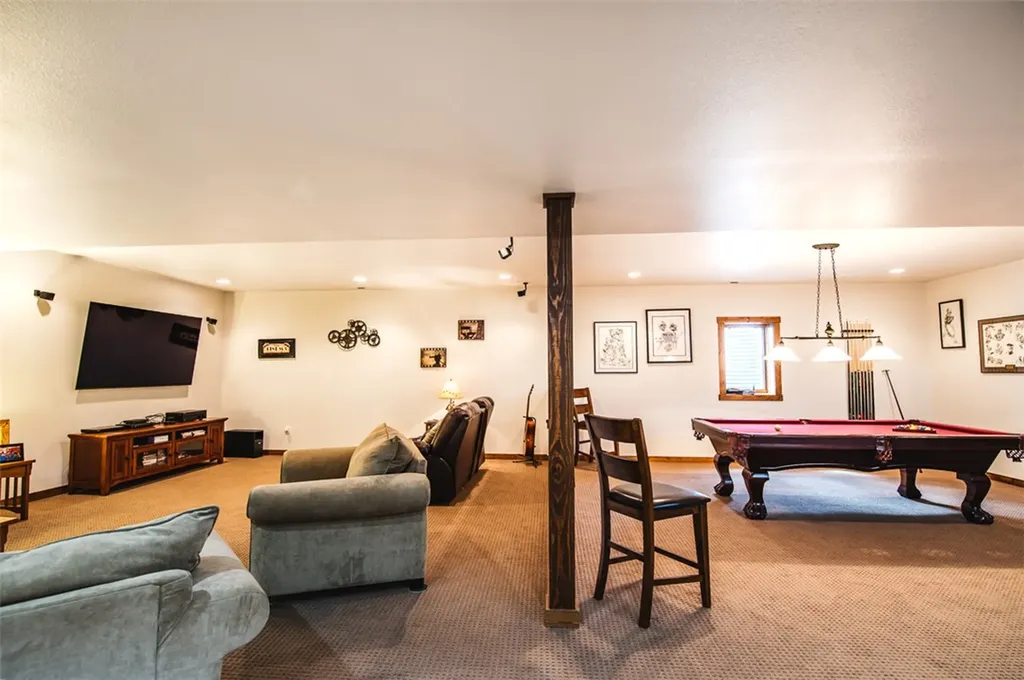 43 Horseshoe Trail Roberts MT 59070