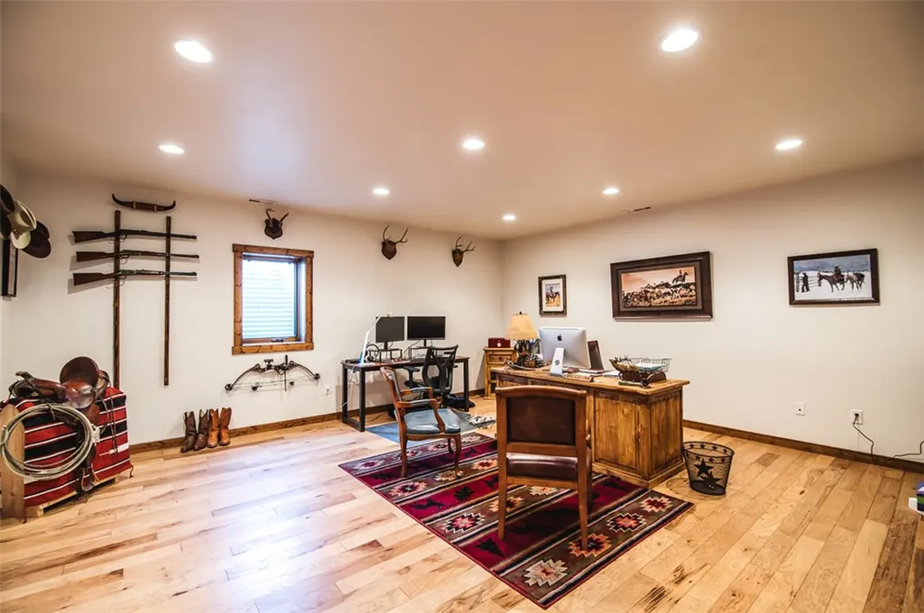 43 Horseshoe Trail Roberts MT 59070