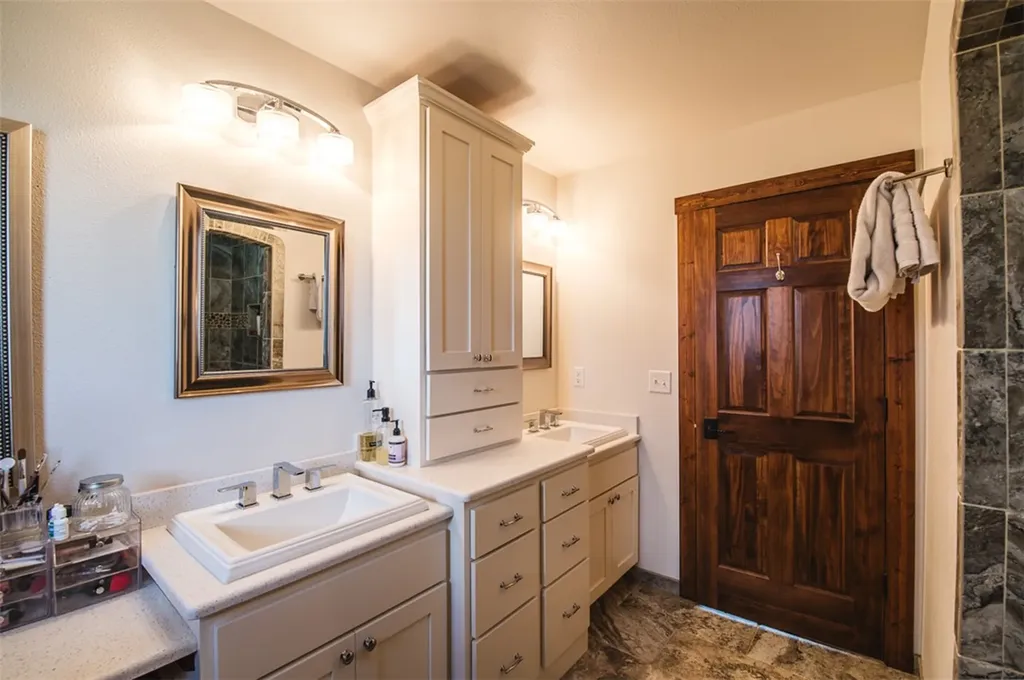 43 Horseshoe Trail Roberts MT 59070
