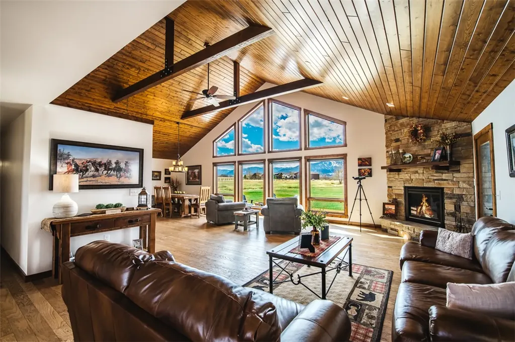 43 Horseshoe Trail Roberts MT 59070