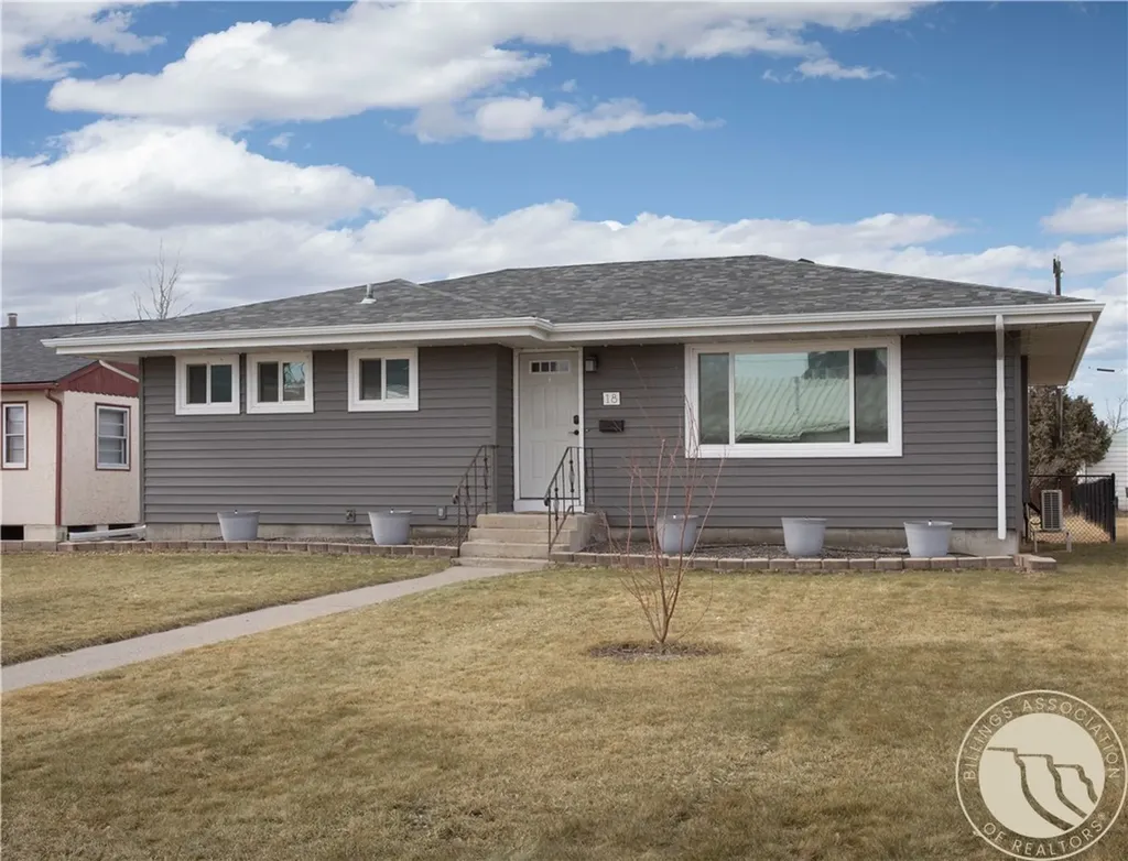 18 N Cody Avenue Hardin MT 59034