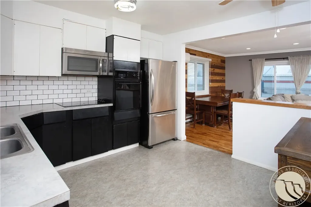 18 N Cody Avenue Hardin MT 59034