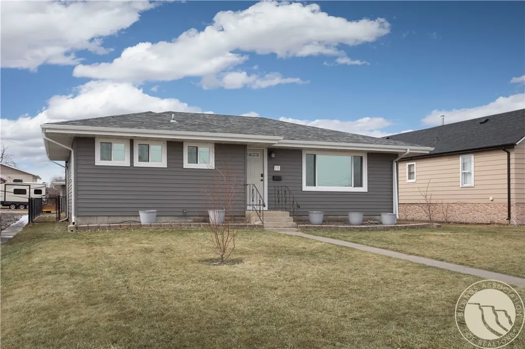 18 N Cody Avenue Hardin MT 59034