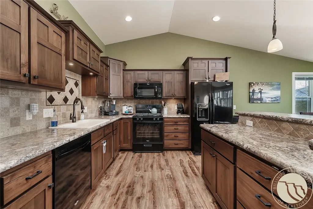 157 Melody Lane Columbus MT 59019