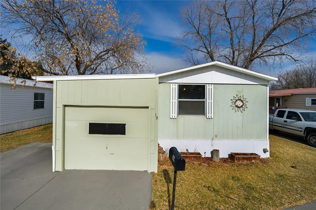 19 Woodgrain Drive Billings MT 59102