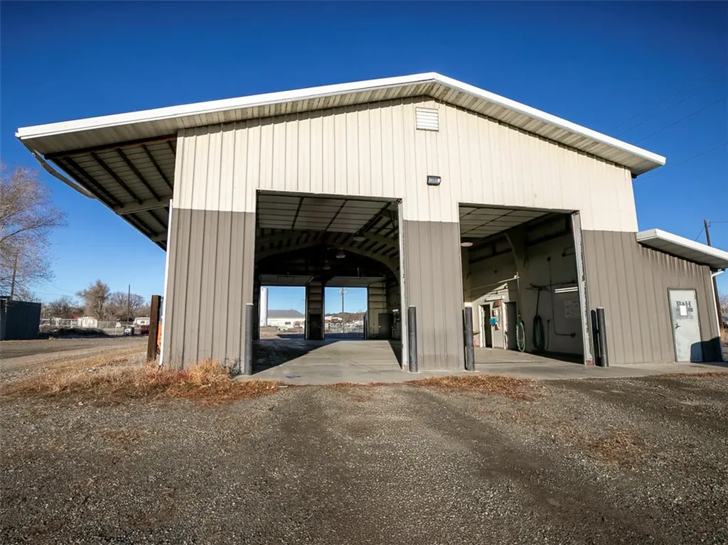 800 Clough Avenue Columbus MT 59019