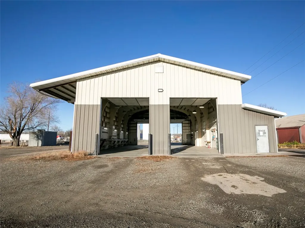 800 Clough Avenue Columbus MT 59019