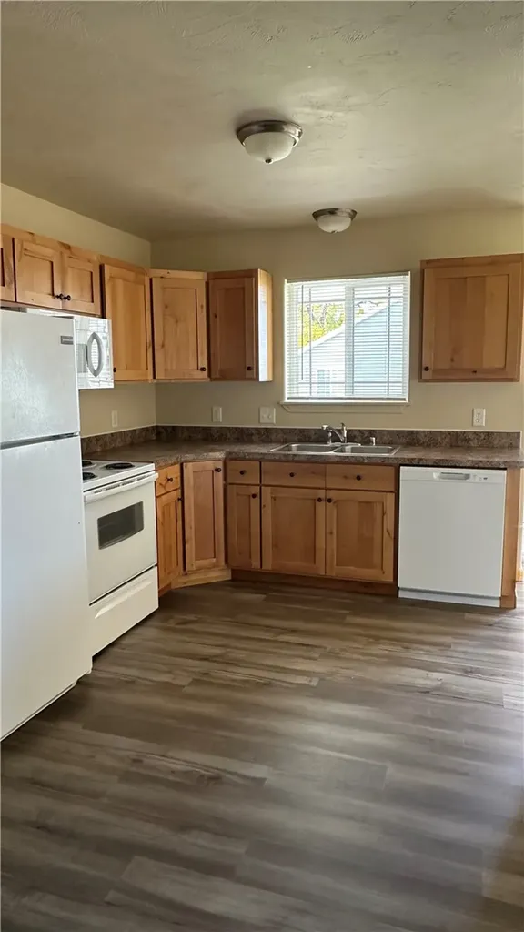 310 (and 814 W 4) 8th Avenue Laurel MT 59044